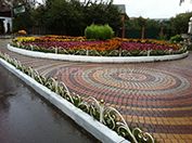 Укладка бордюра к тротуарной плитке