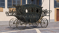 Кованая карета для оформления ландшафта. От 380 000 ₽ за шт.