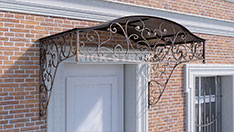 Кованый фигурный козырек. От 35 000 ₽ за кв.м