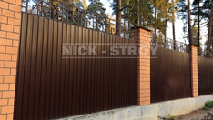 Кованые заборы с обшивкой из профлиста с ковкой. От 4 900 ₽ за кв.м